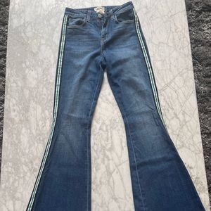 L’AGENCE limited edition flared denim with gorgeous stripes on side